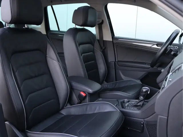 Volkswagen Tiguan 2.0 TSI 4Motion Highline 2017 Benzine 26