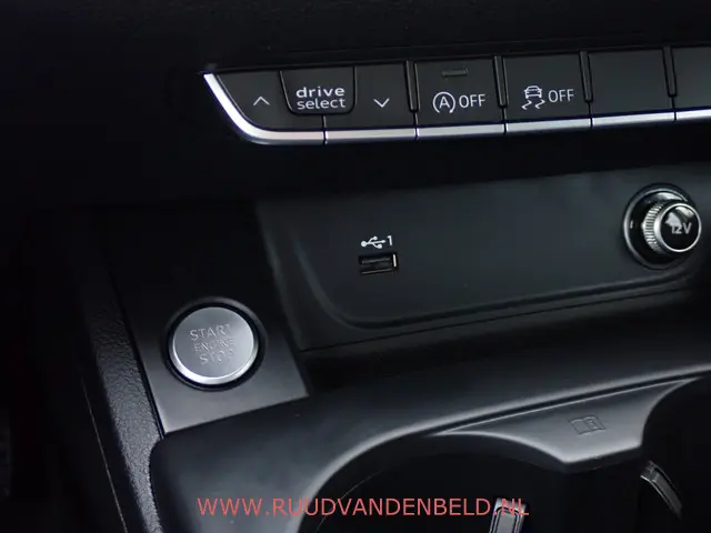Audi A4 Avant 35TDI S-TRONIC 2020 Diesel 34
