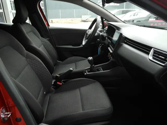 Renault Clio 1.0 TCe Zen 2022 Benzine 12