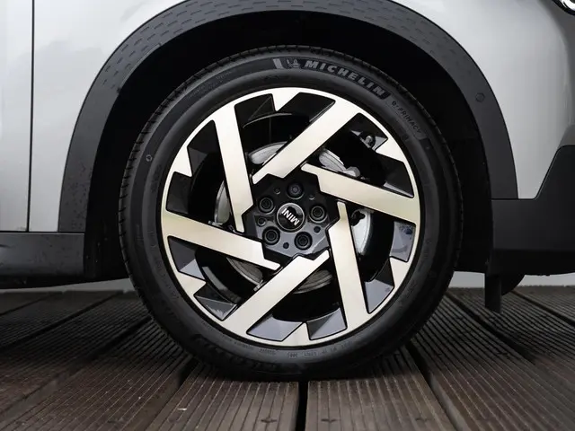 MINI Countryman E Favoured 2024 Elektrisch 6