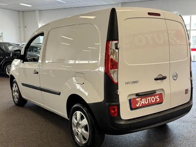 Nissan NV250 1.5 dCi 95 L1H1 2021 Diesel 3