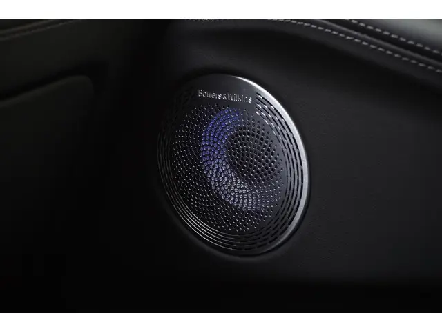 BMW XM 50e 2025 Hybride Benzine 34