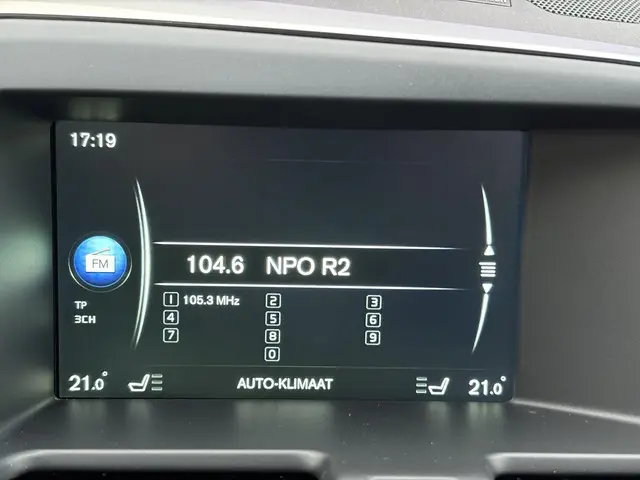 Volvo XC60 2.0 T5 FWD Ocean Race 2016 Benzine 23