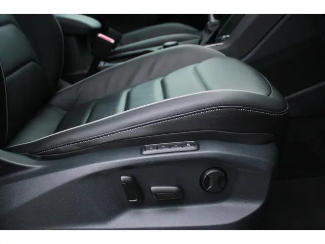 Volkswagen Tiguan 2.0 TSI 4Motion 2022 Benzine 19