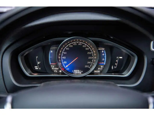 Volvo V40 2.0 T4 Business Sport 2017 Benzine 14