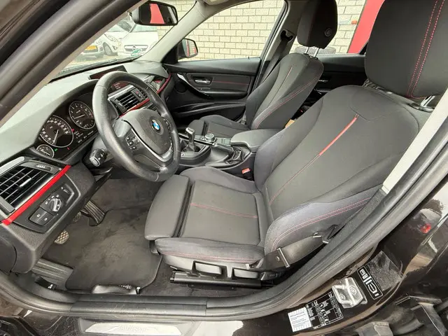 BMW 3 Serie Touring 316i Executive 2013 Benzine 7
