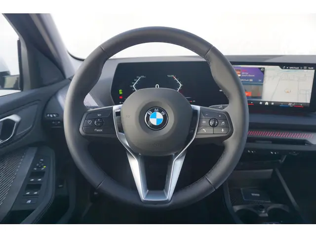 BMW 1 Serie 120 2025 Benzine 14