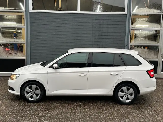 Škoda Fabia Combi 1.2 TSI Edition Automaat 2016 Benzine 2