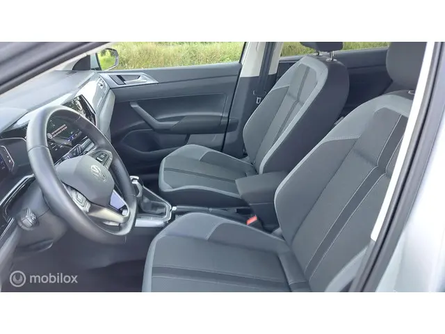 Volkswagen Polo 1.0 TSI Style 2023 Benzine 12