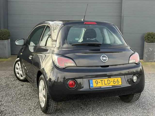 Opel ADAM 1.2 2014 Benzine 4