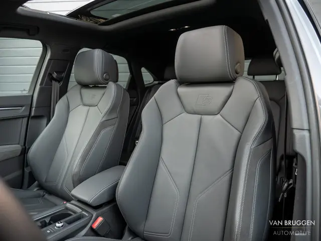 Audi Q3 Sportback 35 TFSI S-Line 2021 Benzine 2