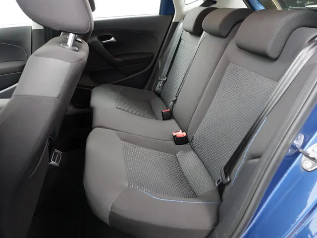Volkswagen Polo 1.0 BlueMotion Highline- 2017 Benzine 18