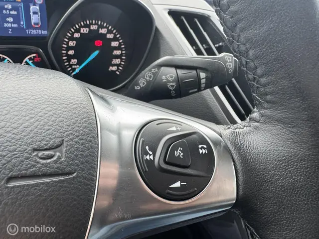 Ford Kuga 1.6 Titanium 2014 Benzine 25