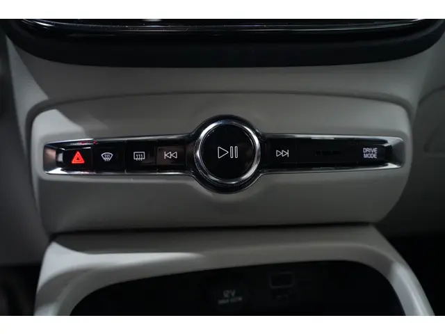 Volvo XC40 1.5 T3 Momentum Pro 2019 Benzine 28