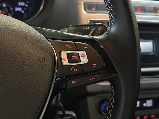 Volkswagen Polo 1.0 MPI Lounge 2016 Benzine 9