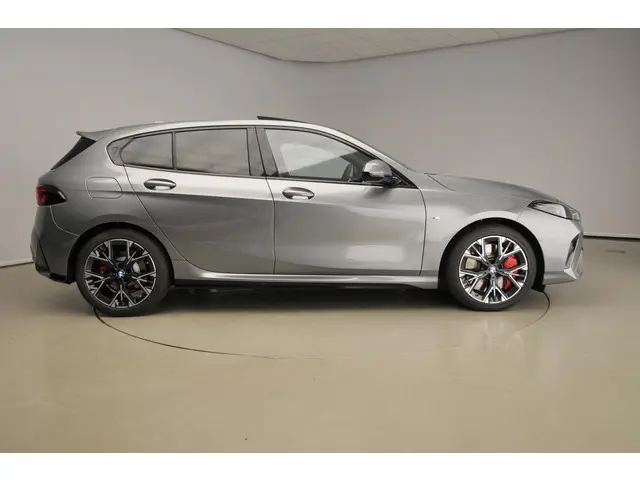 BMW 1 Serie 120 2024 Benzine 4