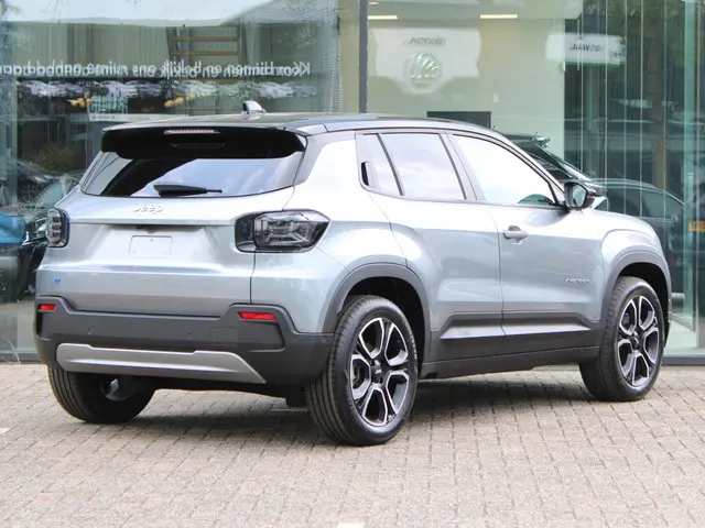 Jeep Avenger 1st Edition 54 kWh 2025 Elektrisch 5