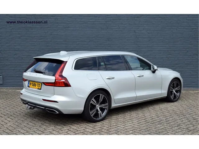 Volvo V60 2.0 T4 R-Design Automaat 2020 Benzine 7