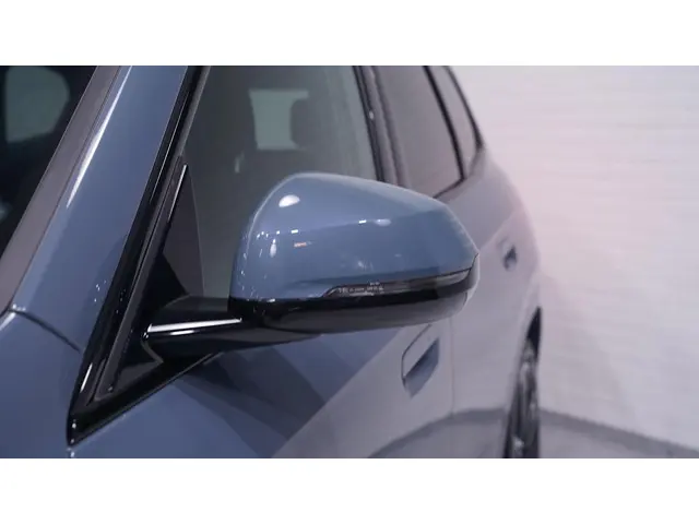 BMW iX1 xDrive30 Launch Edition 67 kWh 2024 Elektrisch 14