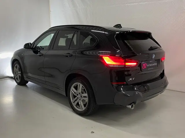BMW X1 xDrive25e Executive 2021 Hybride Benzine 34