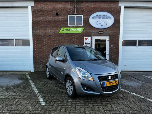 Suzuki Splash 1.0 VVT Exclusive EASSS 2013 Benzine