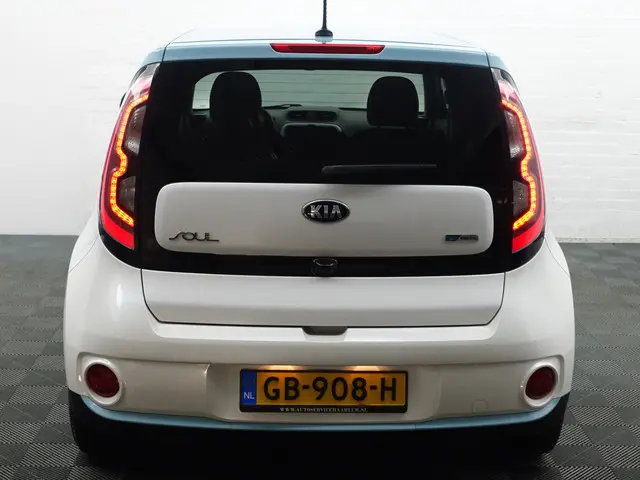 Kia e-Soul EV ExecutiveLine 27 kWh Aut- 2015 Elektrisch 33
