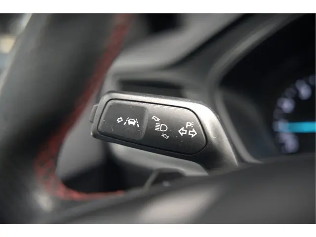 Ford Focus 1.5 EcoBoost ST Line Business 2019 Benzine 37