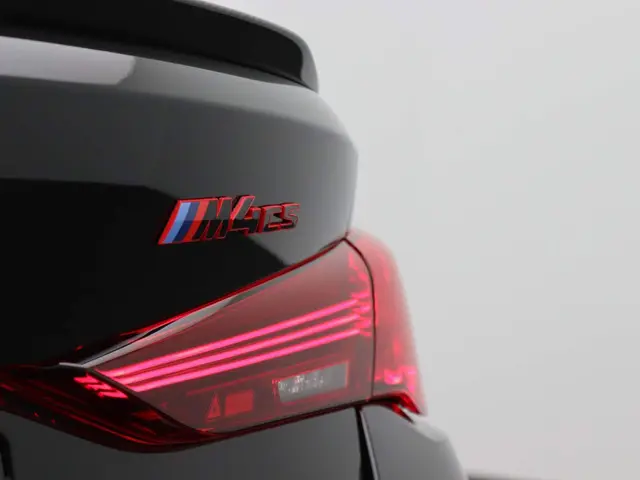 BMW M4 CS Coupé 2025 Benzine 28