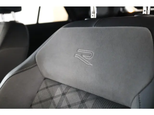 Volkswagen T-Roc 1.5 TSI R-Line Business+ 2022 Benzine 17