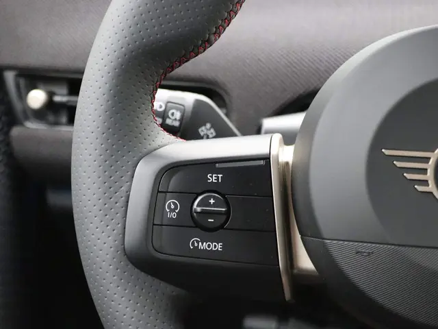 MINI 3-Deurs Cooper E John Cooper Works 2024 Elektrisch 9