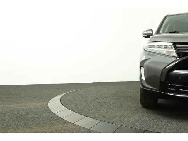 Suzuki Vitara 1.5 Hybrid Style 2025 Hybride Benzine 35