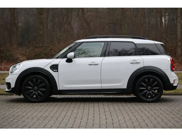 MINI Countryman 3