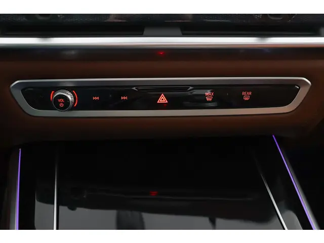 BMW X5 xDrive50e 2025 Hybride Benzine 6