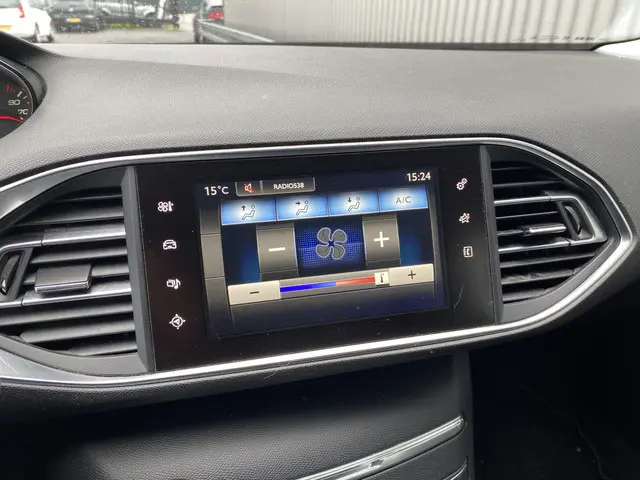Peugeot 308 SW 1.2 PureTech Blue Lease 2016 Benzine 19