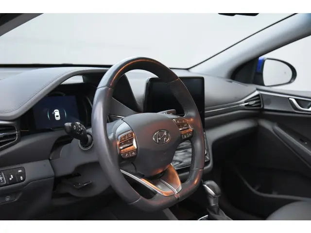 Hyundai IONIQ 1.6 GDi Premium - Plus 2021 Hybride Benzine 6