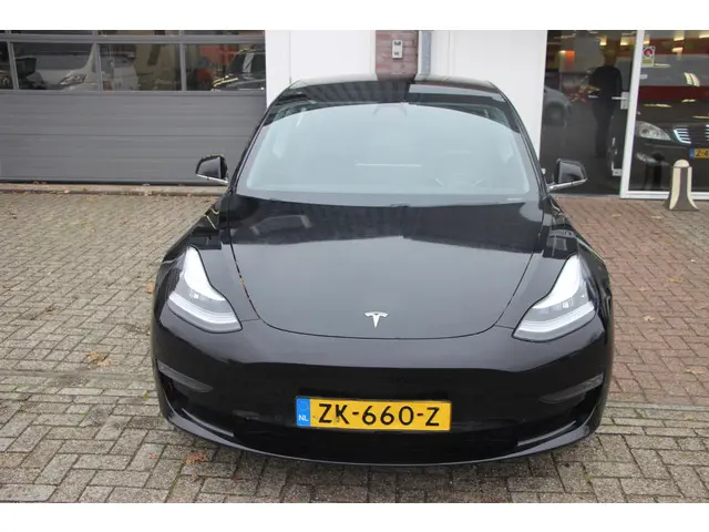 Tesla Model 3 Standard RWD Plus 60 kWh 2019 Elektrisch 15