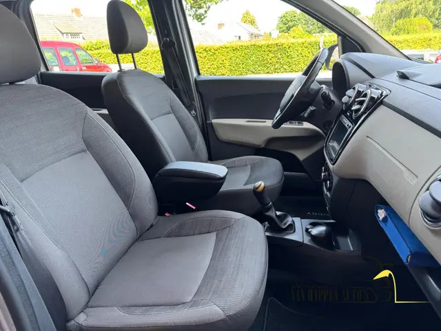 Dacia Lodgy 1.2 TCe Prestige 7p. 2013 Benzine 7