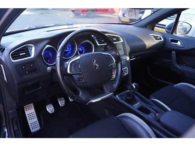 Citroën DS4 1.6 VTi So Chic 2013 Benzine 26