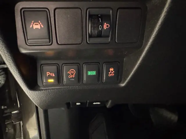 Nissan QASHQAI 1.2 Tekna 2015 Benzine 12