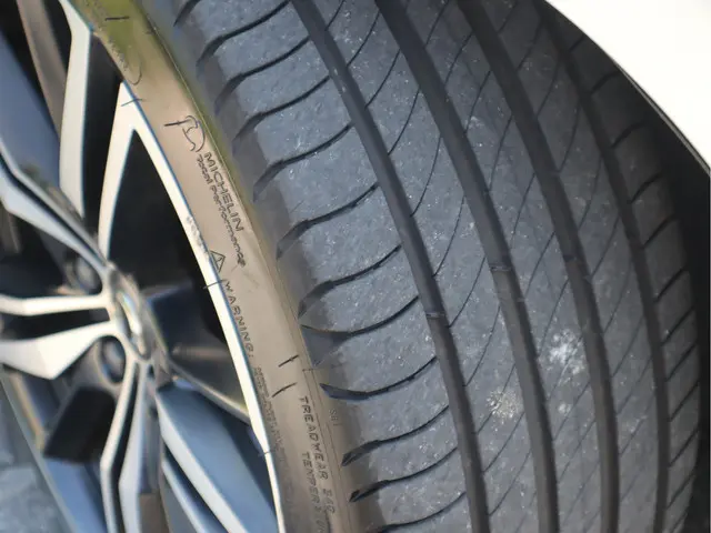 Volvo V60 2.0 T4 R-Design 2020 Benzine 22