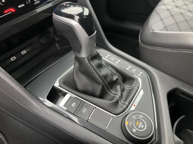 Volkswagen Tiguan 2.0 TDI R-Line Business+ 2022 Diesel 50