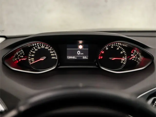 Peugeot 308 SW 1.2 PureTech Sport 2019 Benzine 21