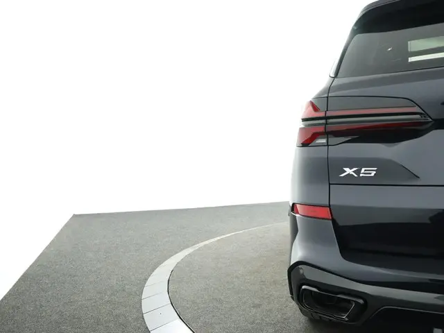 BMW X5 xDrive50e 2025 Hybride Benzine 40