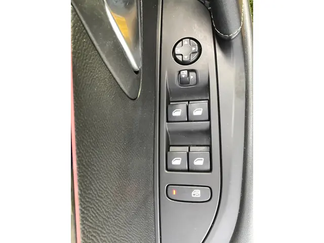 Peugeot 208 1.2 Turbo GT AUTOMAAT 2021 Benzine 13