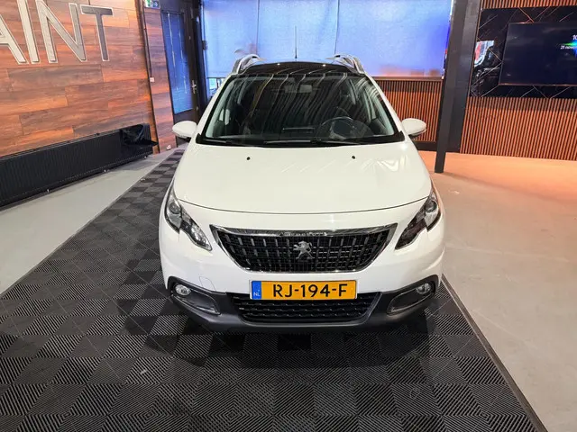 Peugeot 2008 |1.2 PureTech Blue Lion | Pano | 2017 Benzine 27