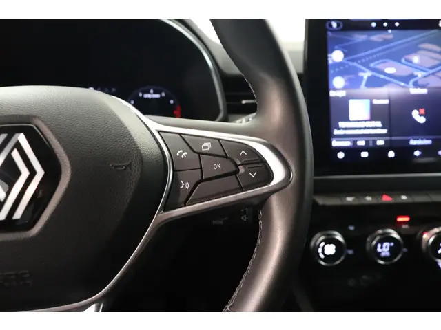 Renault Clio 1.0 TCe 90 GPF techno 2024 Benzine 19