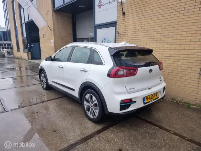 Kia e-Niro DynamicLine 64 kWh 2020 Elektrisch 6