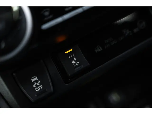 Toyota RAV4 2.5 HEV AWD Bi-Tone 2023 Hybride Benzine 30