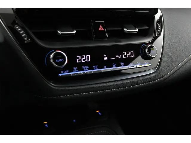 Toyota Corolla 2.0 Hybrid Bi-tone 2019 Hybride Benzine 6