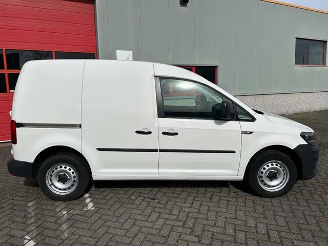 Volkswagen Caddy 2.0 TDI L1H1 BMT Trendline 2020 Diesel 6